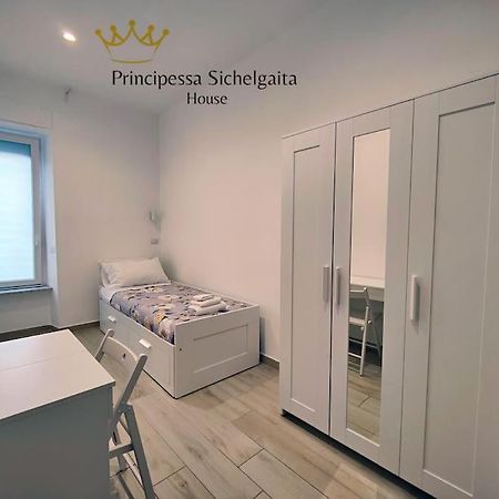 Principessa Sichelgaita House Vila Salerno Exterior foto